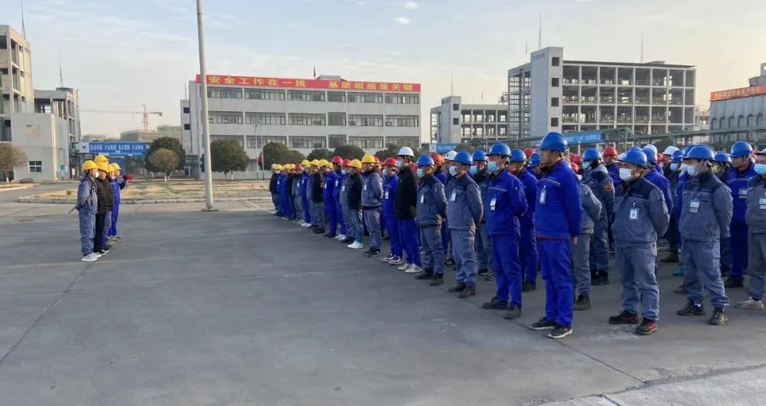 勵(lì)精圖治 雕琢前行!