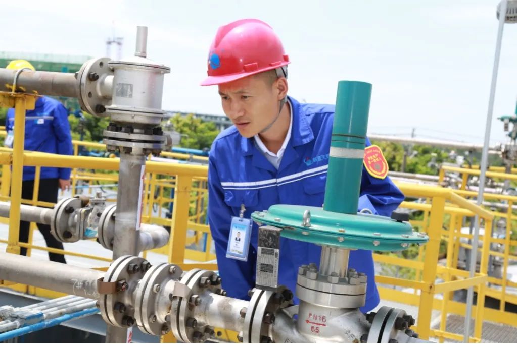 中國(guó)安全生產(chǎn)點(diǎn)贊我司重要負(fù)責(zé)人